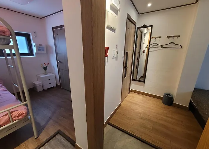 Olive Myeongdong Hostal *