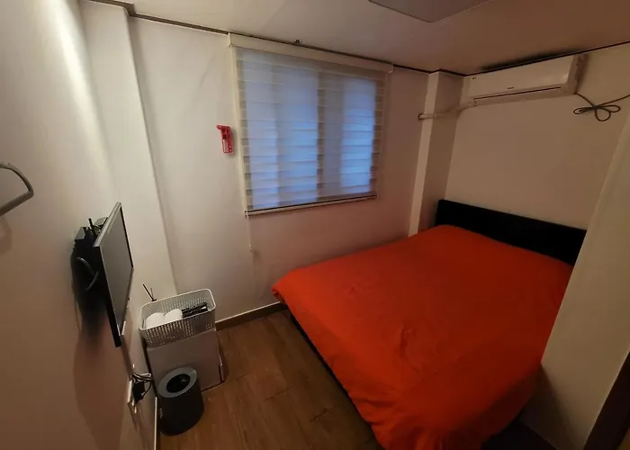 Olive Myeongdong Hostal *