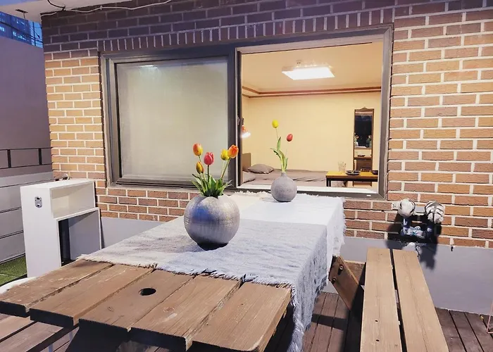 Olive Myeongdong Hostal *