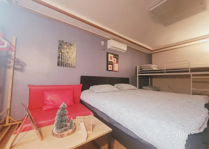 Olive Myeongdong Hostal *