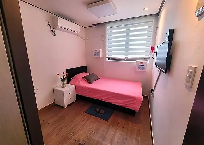 Olive Myeongdong Hostal